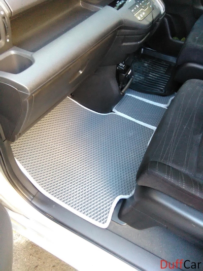 Автомобильные коврики Honda Stepwgn IV (2009 - 2015)